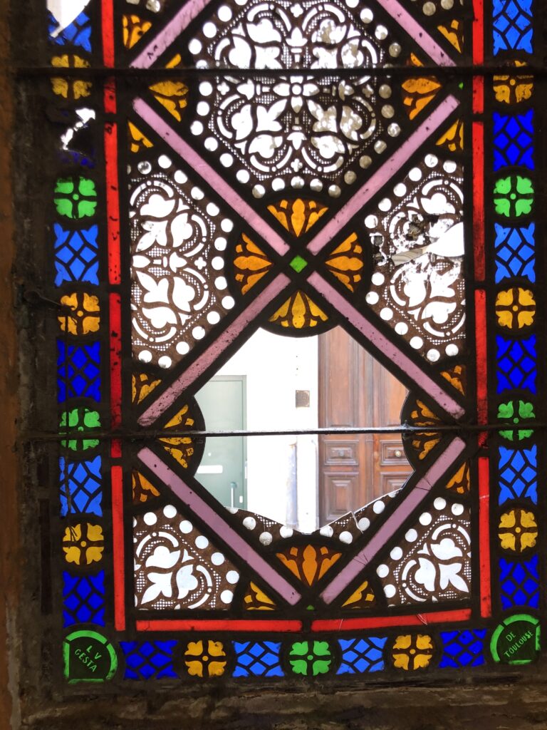 restauration de vitraux dans l'Aude